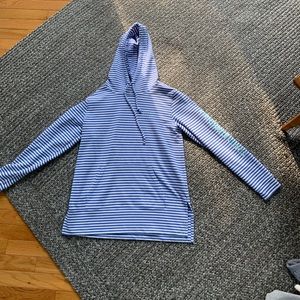 vineyard vines stripped sweater